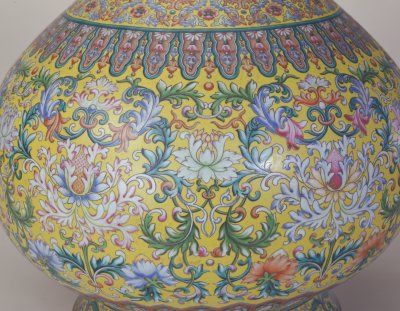 图片[2]-Yellow ground pastel lotus pattern large statue-China Archive